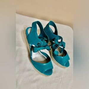 White House Black Market Teal Espadrille Wedges with Ribbon ankle Ties Sz 9.5